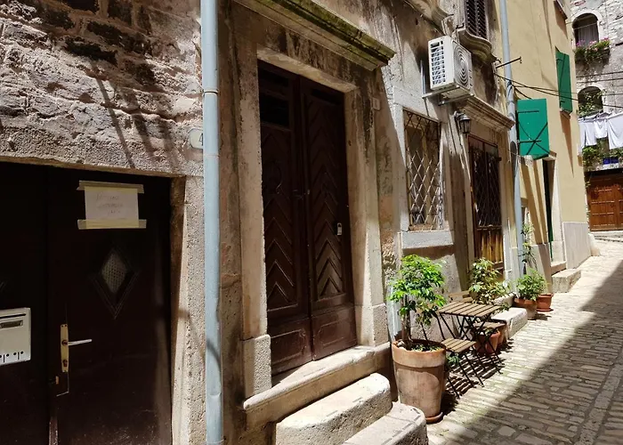 The Residence Of Captain Free Parking Rovinj