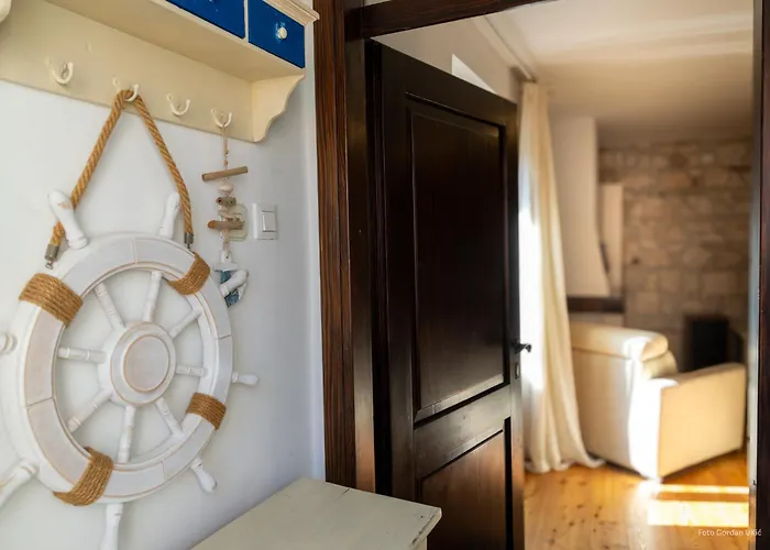 Apartment The Residence Of Captain Free Parking Rovinj